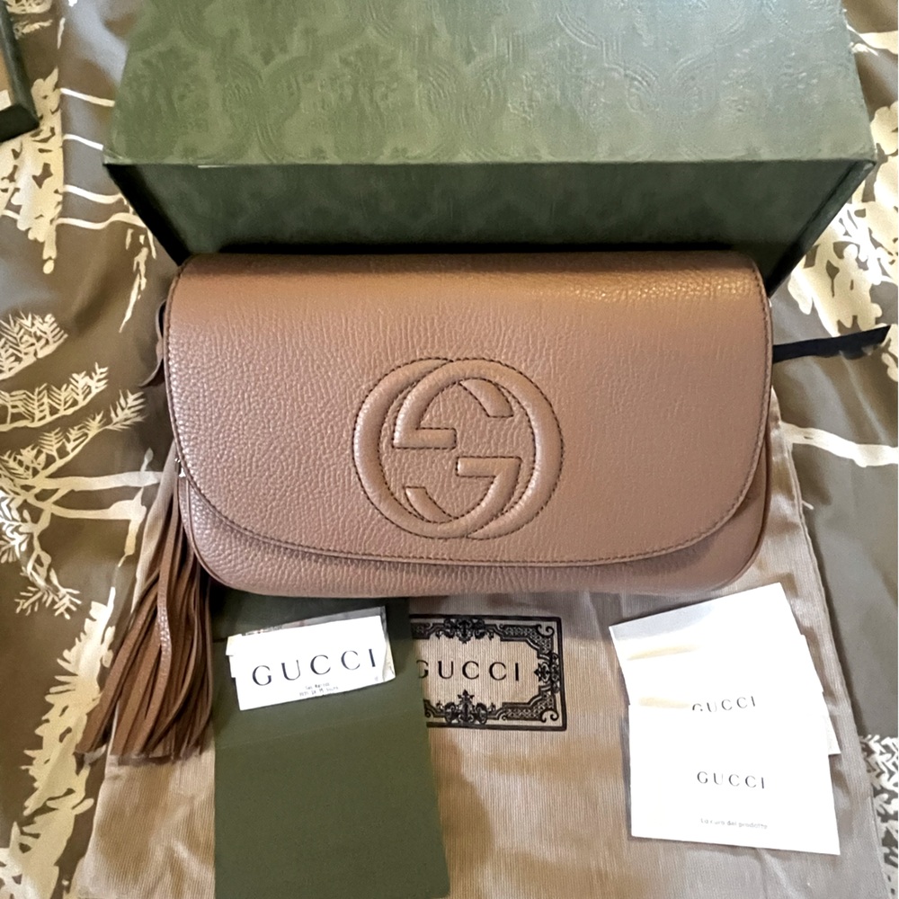 Gucci Soho Tan Leather Crossbody with Iconic GG Logo *NWT*